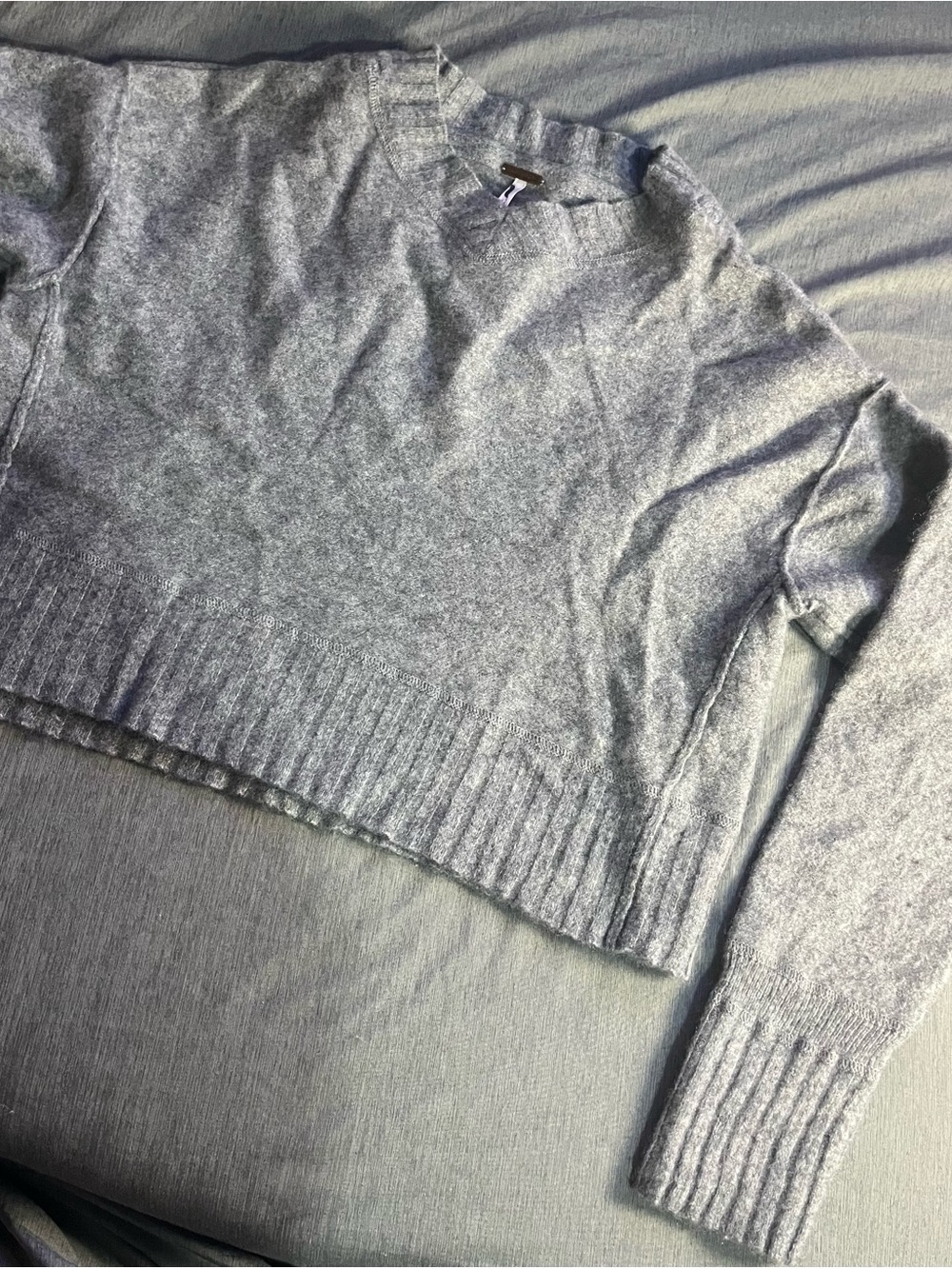 Free People Light Gray Ribbed Hem Crewneck Sweater 100% cashmere